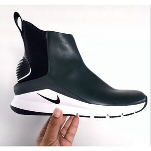 Nike Rivah Hi Premium Outdoor Sneaker in Green Summit Size 7.5
